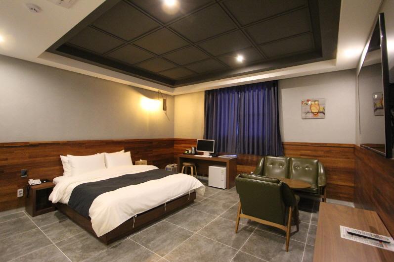 Instar Tourist Hotel Тегу Екстер'єр фото