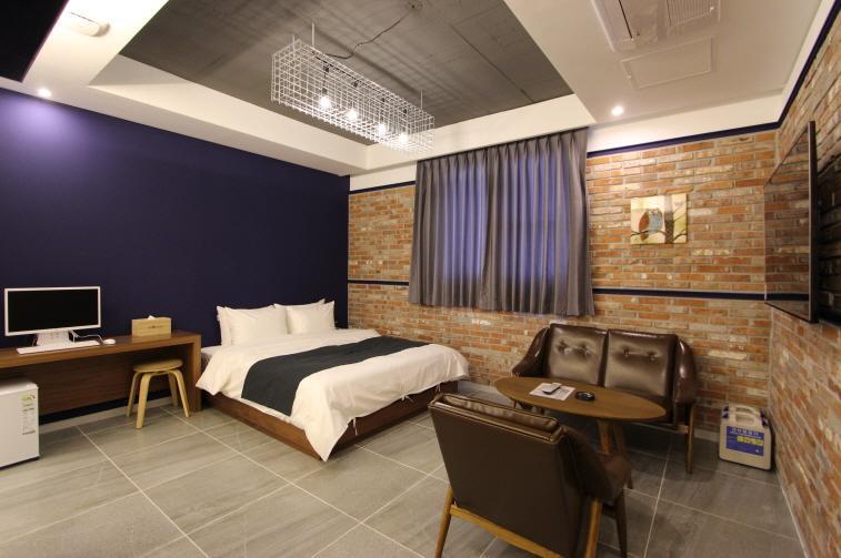 Instar Tourist Hotel Тегу Екстер'єр фото