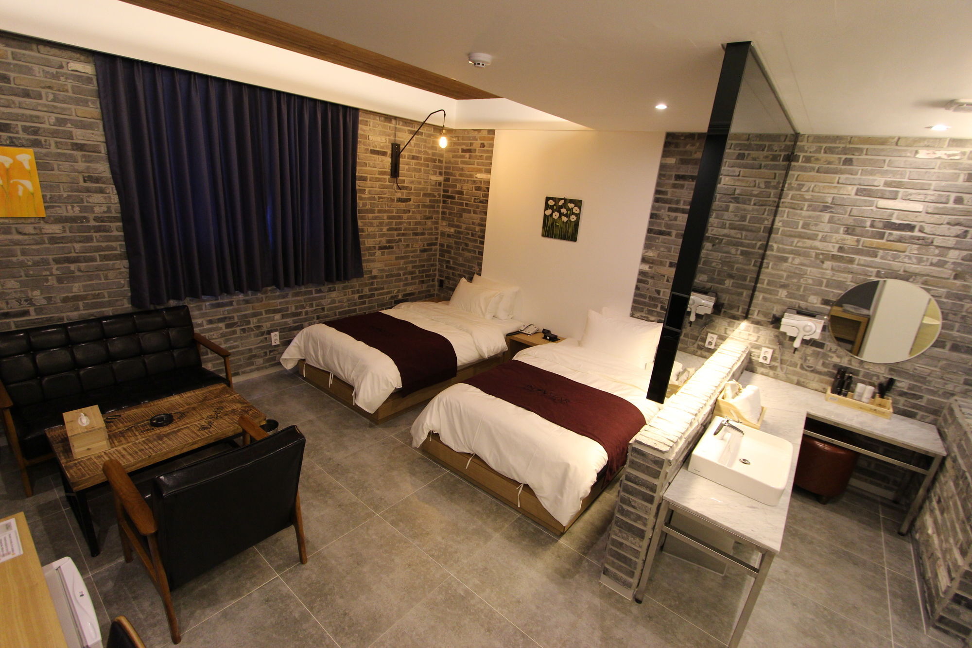 Instar Tourist Hotel Тегу Екстер'єр фото