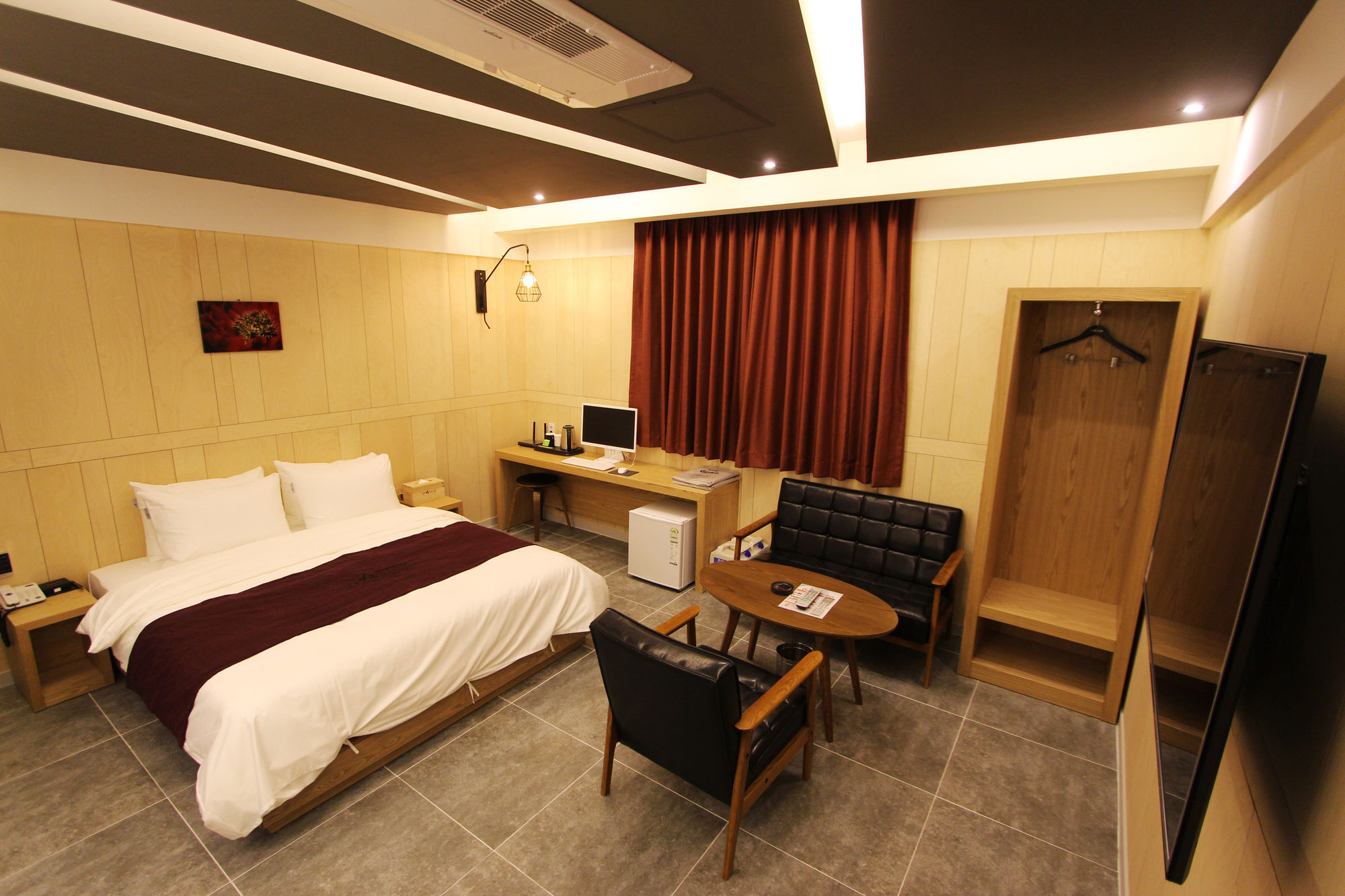 Instar Tourist Hotel Тегу Екстер'єр фото