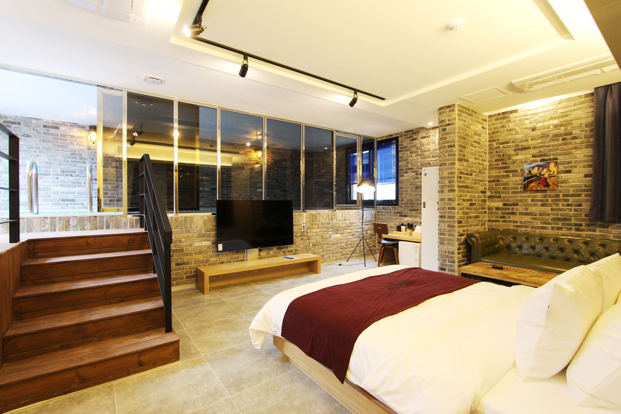 Instar Tourist Hotel Тегу Екстер'єр фото